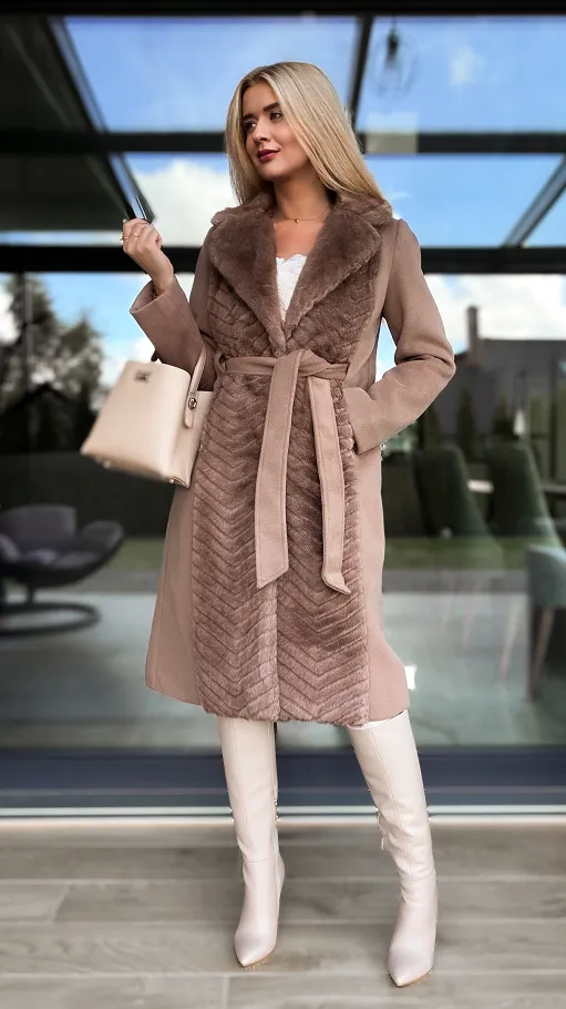Elegancki płaszcz flauszowy z futerkiem z przodu CAMEL - R208