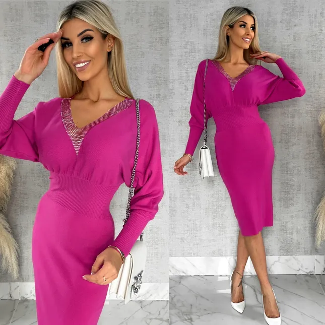 Dzianinowa sukienka z ozdobną siateczką FUKSJA wiskoza ONE SIZE - R539