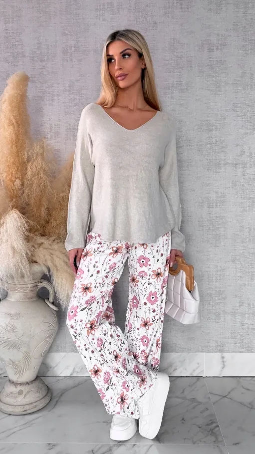 Beżowy sweter na wiosnę w szpic ONE SIZE - R661