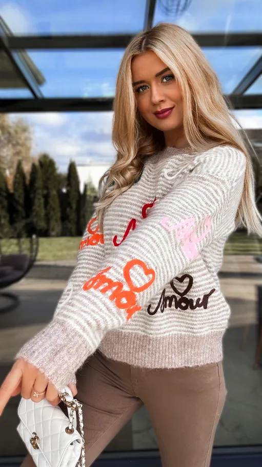 Jesienny sweter w paski AMOUR one size - R184