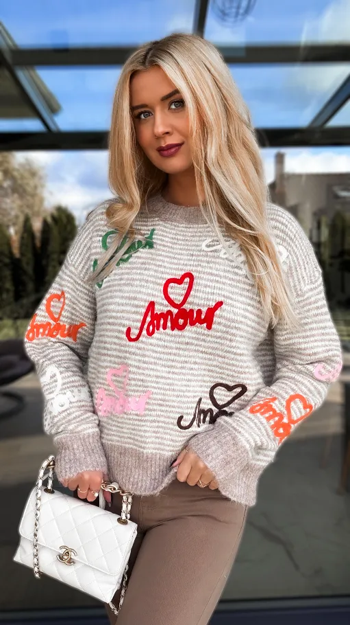 Jesienny sweter w paski AMOUR one size - R184