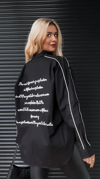 Czarna bawełniana koszula OVERSIZE z napisami - R258