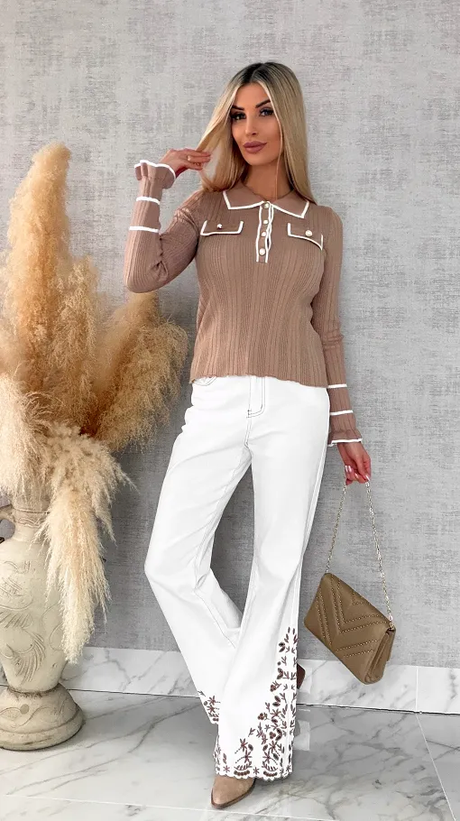 Wiosenna dzianinowa bluzka ze zdobionym dekoltem ONE SIZE - R636A