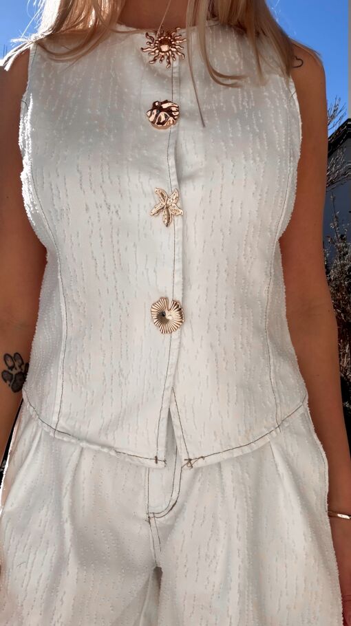 Miękki biały komplet jeansowy kamizelka + spodenki WHITE JEANS - R798A