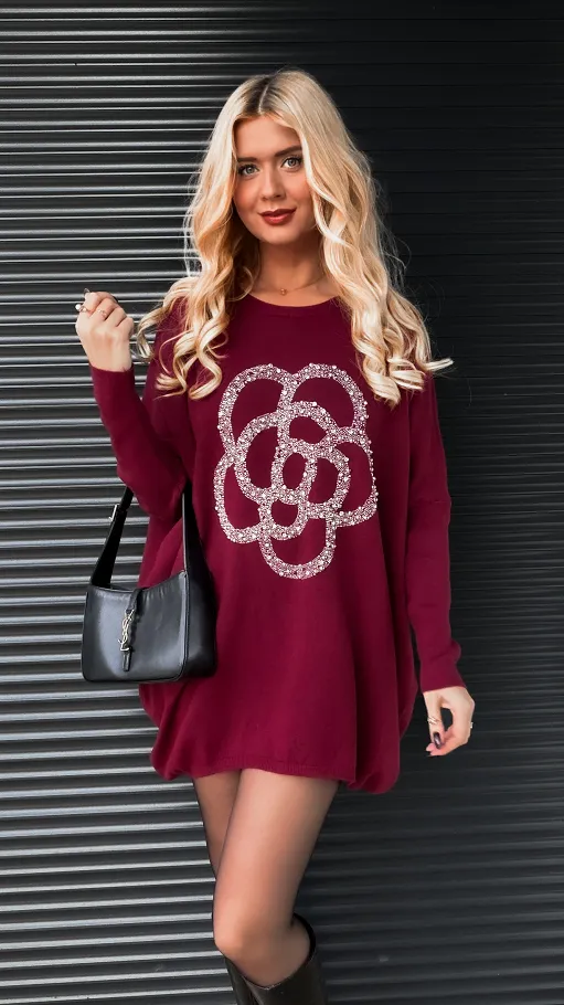 Elegancki dzianinowy sweter z dużą kamelią BORDO - R182