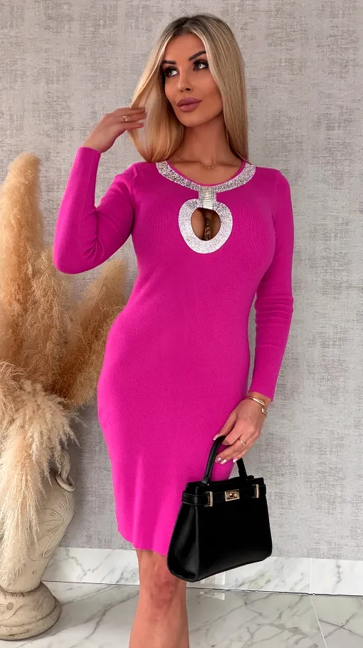 Elastyczna dzianinowa sukienka z cyrkoniami ONE SIZE fuksja - R575