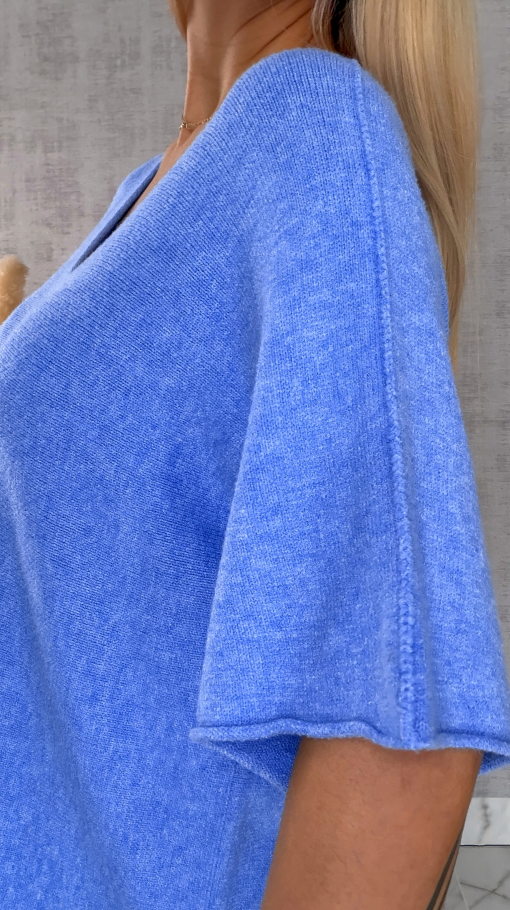 Wiosenny sweter z krótkimi rękawami w serek BLUE - R662B