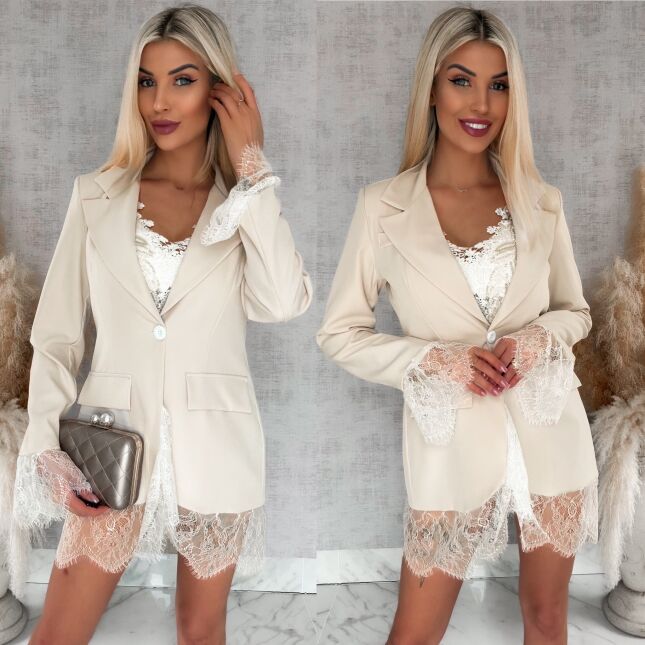Elegancka beżowa marynarka wykończona koronką ONE SIZE - R899B