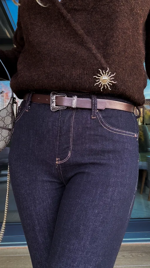 Granatowe ekstra elastyczne spodnie jeansowe PUSH UP rurki - R232