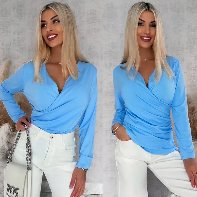 Elegancka niebieska bluzka z kopertowym dekoltem ONE SIZE - R533