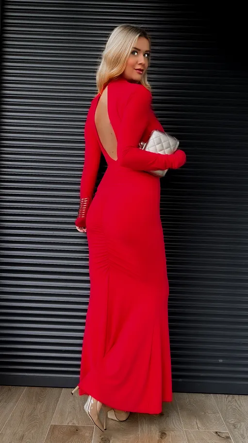 Czerwona elastyczna MAXI sukienka z wiskozy z półgolfem - R381A