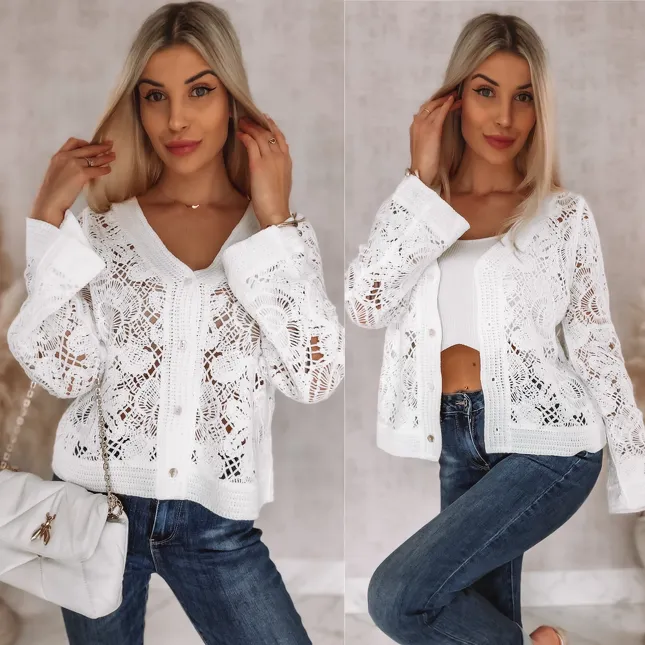 Ażurowy szydełkowy sweter na guziki ONE SIZE white - R920