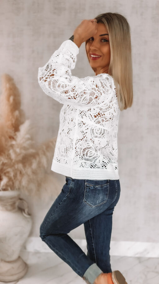 Ażurowy szydełkowy sweter na guziki ONE SIZE white - R920