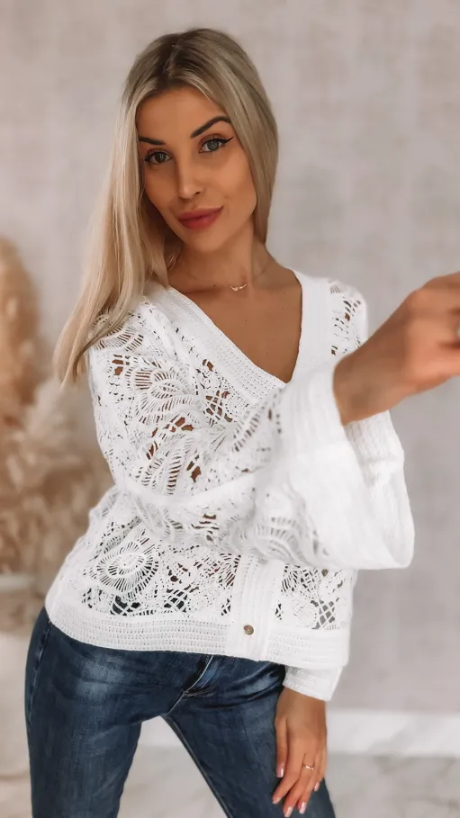 Ażurowy szydełkowy sweter na guziki ONE SIZE white - R920