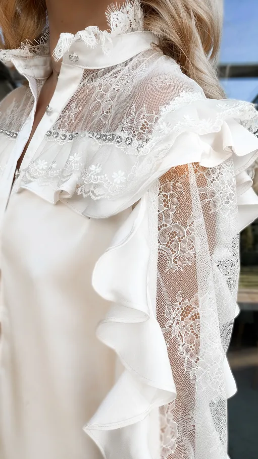 Elegancka koszulowa ECRU z koronkowymi rękawami ONE SIZE - R266