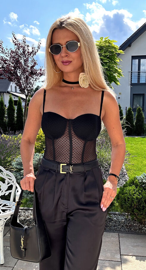 Zmysłowe elastyczne koronkowe BODY bluzka z usztywnianymi miseczkami CZARNE - N416A