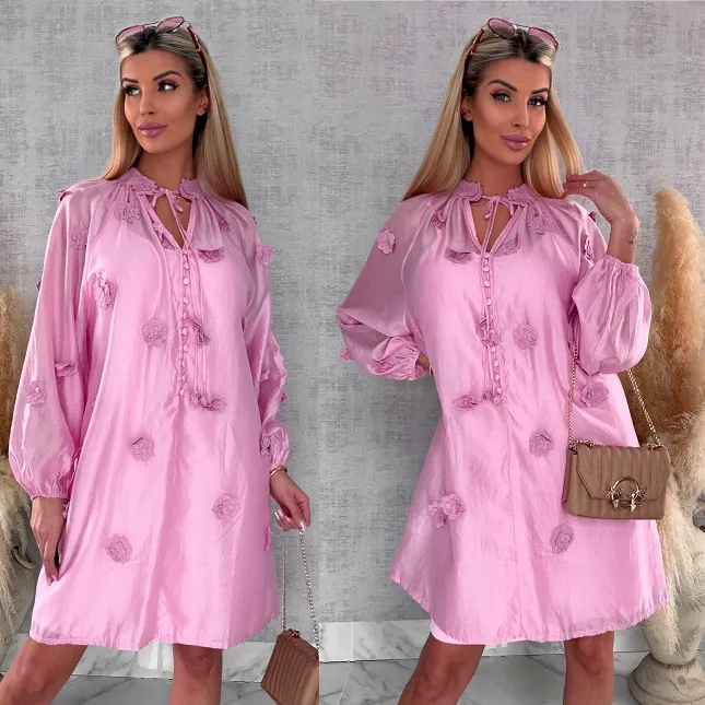 Bawełniana sukienka zdobiona różami ONE SIZE pink - R510B