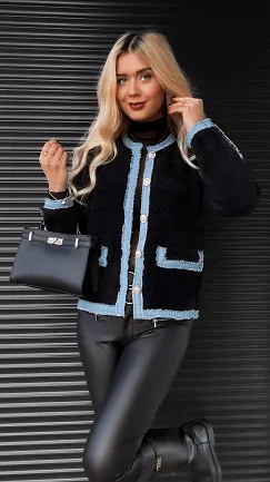 Ciepła marynarka wykończona jeansowymi dodatkami ONE SIZE czarna - R349A