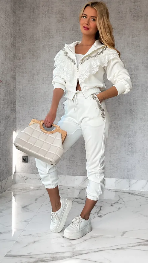 Bawełniany BIAŁY komplet dresowy zdobiony srebrnymi dodatkami - P168A