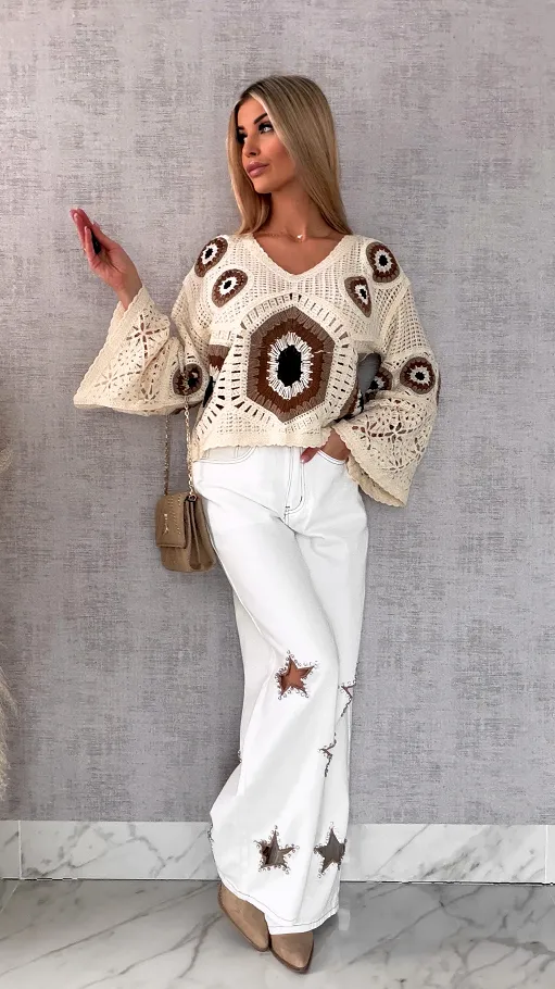 Mega modny ażurowy sweterek w szydełkowym stylu BEŻOWE odcienie - R659A