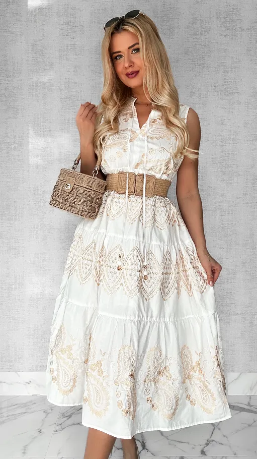Biała bawełniana MAXI sukienka BOHO haftowana złotą nitką - P454