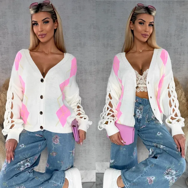 Wiosenny sweter z ażurowymi rękawkami ECRU - R665B