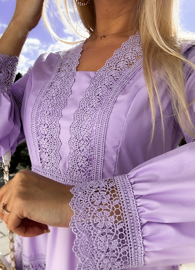 Elegancka liliowa sukienka z koronkami - L819