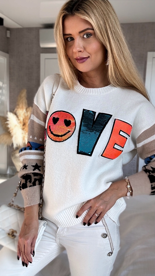 Modny jesienny sweter ecru w cekiny LOVE - N659