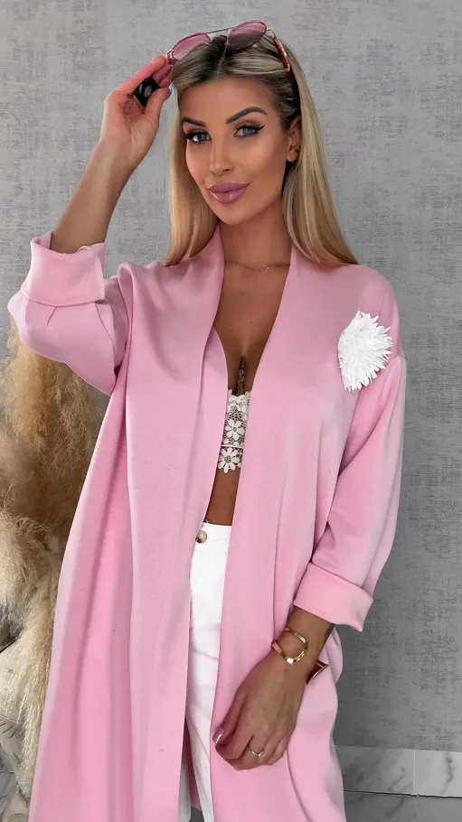 Elegancka narzutka z kwiatem ONE SIZE różowa - R555