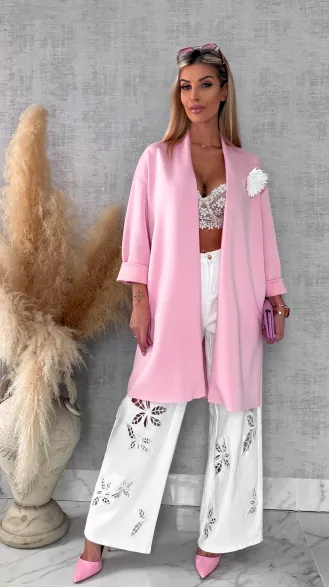 Elegancka narzutka z kwiatem ONE SIZE różowa - R555