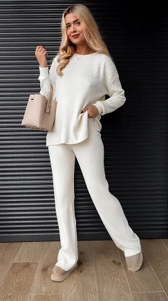 Dzianinowy komplet z wiskozy w prążki z cyrkoniami ONE SIZE ecru - R314A
