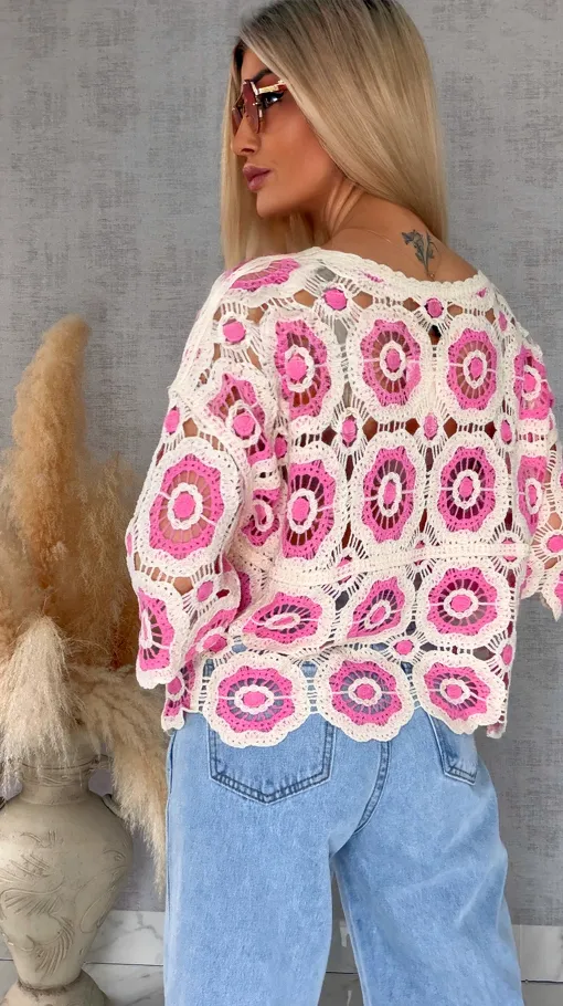 Lekki ażurowy sweterek w szydełkowym stylu PINK - R691A