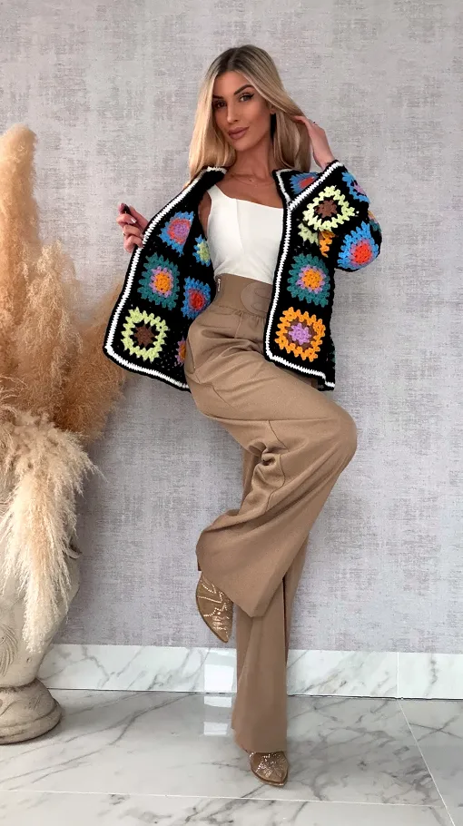 Eleganckie beżowe spodnie z szerokim elastycznym pasem - R694