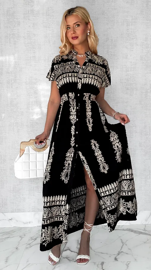 Czarna maxi długa luźna sukienka ze złotymi haftami ONE SIZE - P436