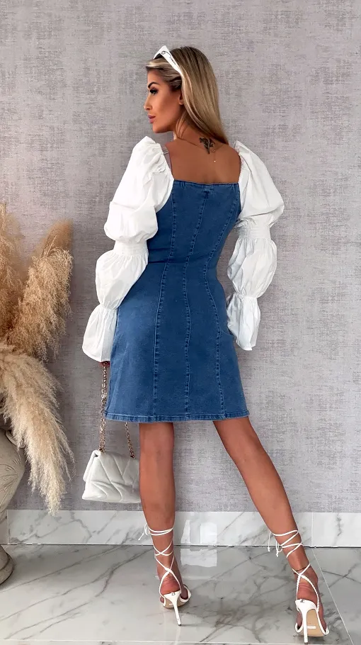 Sukienka jeansowa z modnymi białymi rękawami BLUE JEANS  - R629