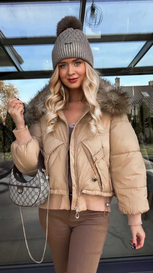 Kurtka na zimę z odpinanym futerkiem BEŻOWA - R223A