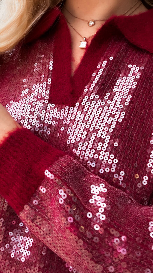 Bordowy sweter z kołnierzykiem zdobiony cekinami ONE SIZE - R406A