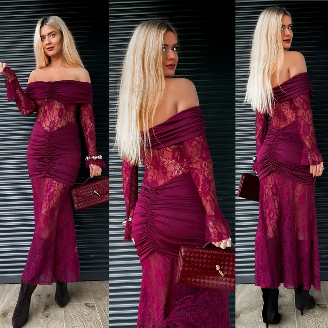 Koronkowa maxi sukienka w stylu hiszpanka BORDOWA - R269A