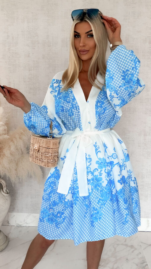 Elegancka bawełniana sukienka w niebieskie kwiaty z wiązaniem OVERSIZE - S036