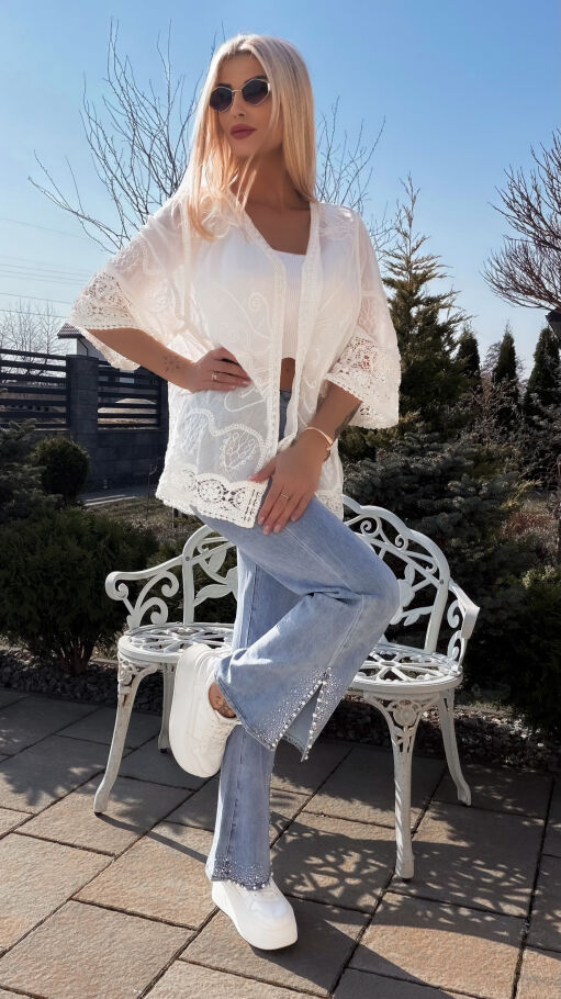 Bawełniana lekka narzutka BOHO w białym kolorze ONE SIZE - R749