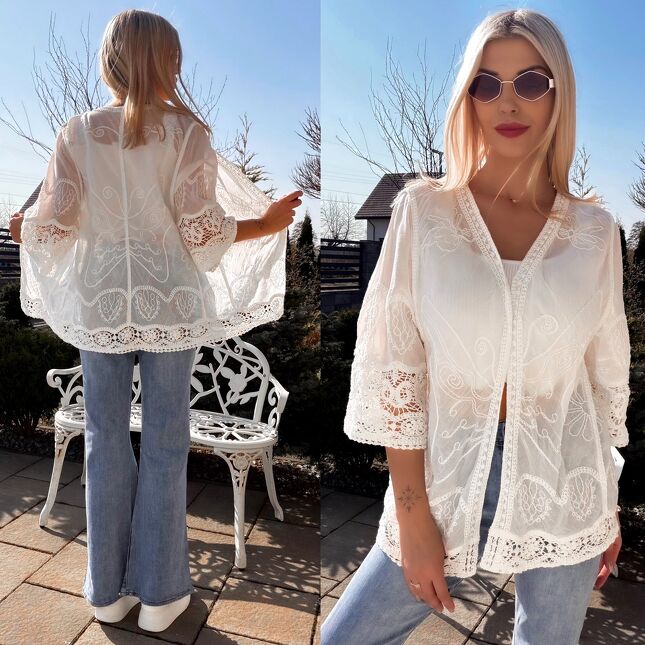 Bawełniana lekka narzutka BOHO w białym kolorze ONE SIZE - R749