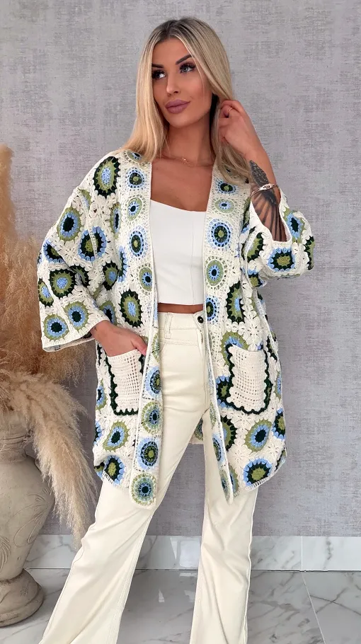 Wiosenna szydełkowa narzutka z kieszeniami ONE SIZE zielona - R644B