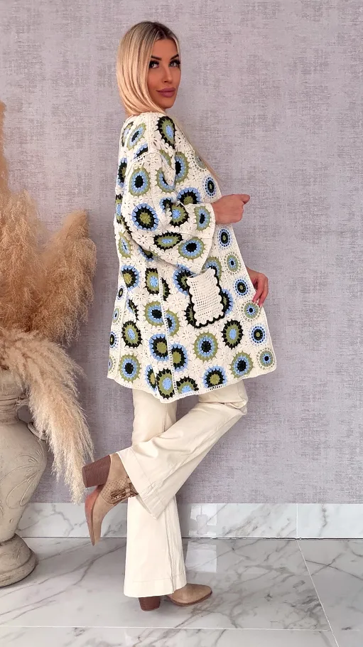 Wiosenna szydełkowa narzutka z kieszeniami ONE SIZE zielona - R644B