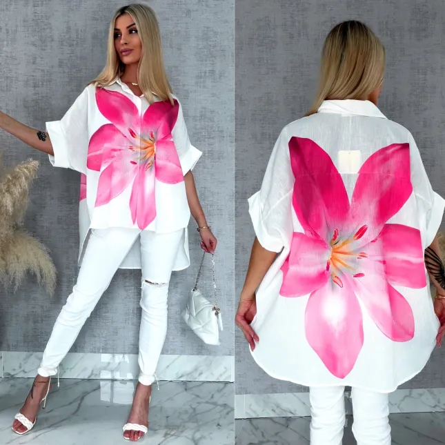 Asymetryczna biała koszula z różowym kwiatem ONE SIZE - R951