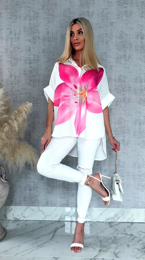 Asymetryczna biała koszula z różowym kwiatem ONE SIZE - R951