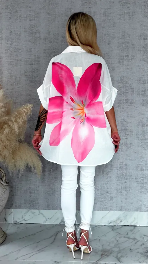 Asymetryczna biała koszula z różowym kwiatem ONE SIZE - R951