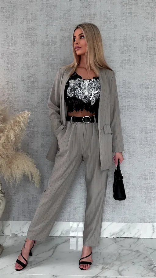 Elegancki wiosenny komplet w paski żakiet + spodnie ONE SIZE fango - R962