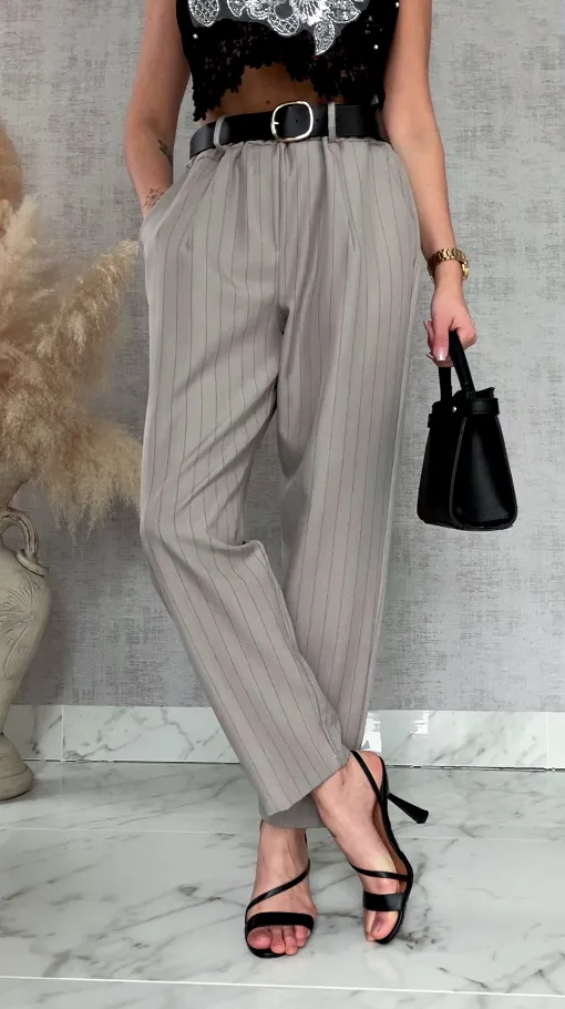 Elegancki wiosenny komplet w paski żakiet + spodnie ONE SIZE fango - R962