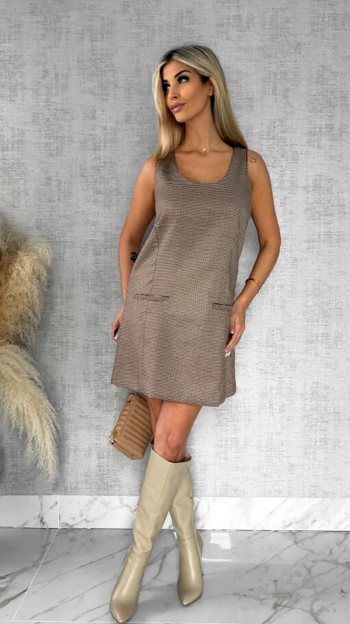Elegancka wiosenna sukienka w mini pepitkę - R423