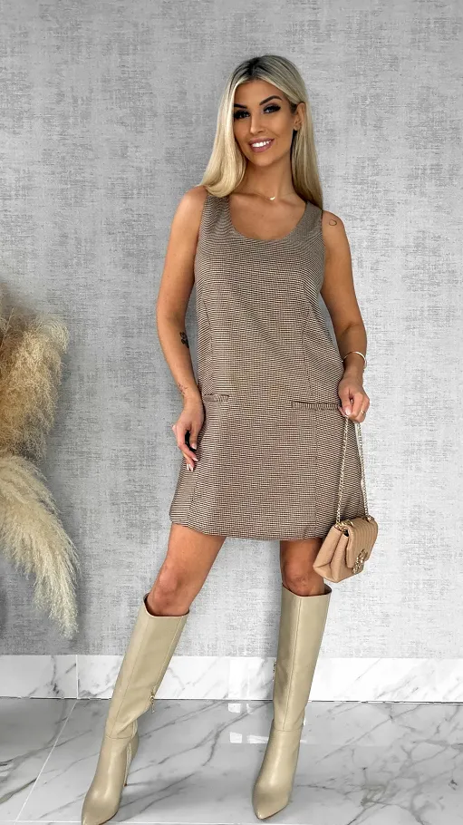 Elegancka wiosenna sukienka w mini pepitkę - R423